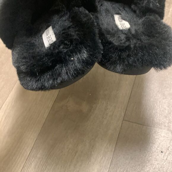 Womens Steve Madden Fluffy Faux Fur Criss Cross Comfy House Bedtime Slippers - Picture 5 of 7